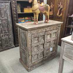 Тумба под ТВ "Восточный прованс", массив дерева, резьба